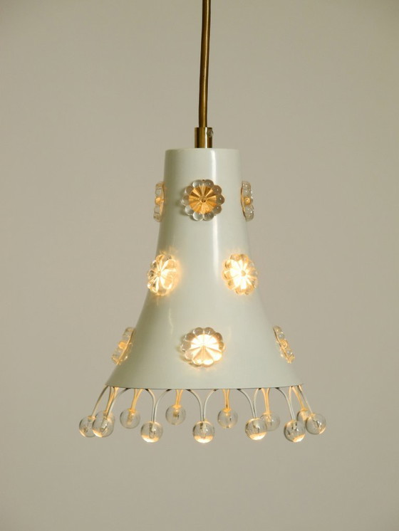 Image 1 of Wunderschöne kleine Pendelleuchte aus Metall im Stil der 50er-Jahre von Emil Stejnar in Trompetenform