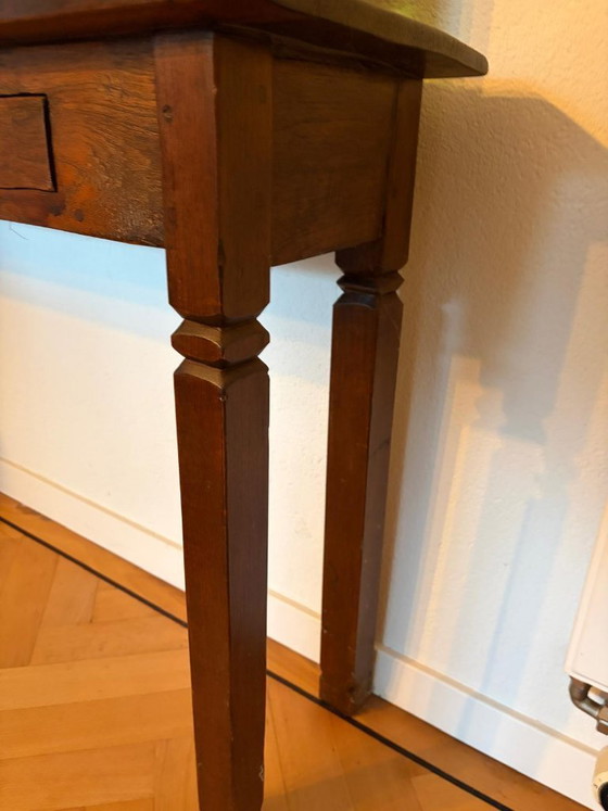 Image 1 of Massief houtensidetable / wandtafel - landelijk - 2 laden