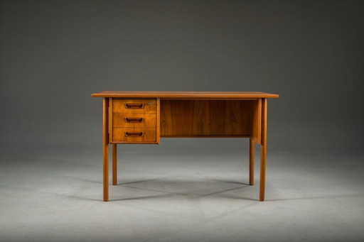 Midden-eeuws Deens teakhouten bureau van Gunnar Nielsen Tibergaard, jaren 60
