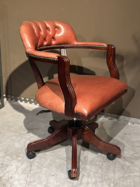 Image 1 of Klassischer Chesterfield-Bürostuhl