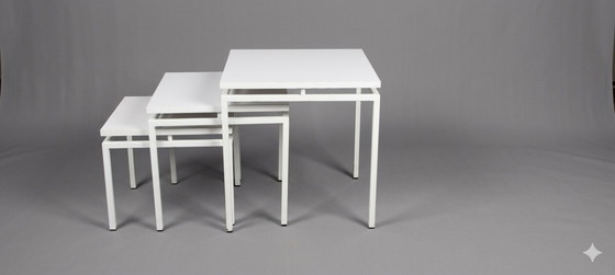 Image 1 of Set van 3 nesting tafeltjes van Martin Visser