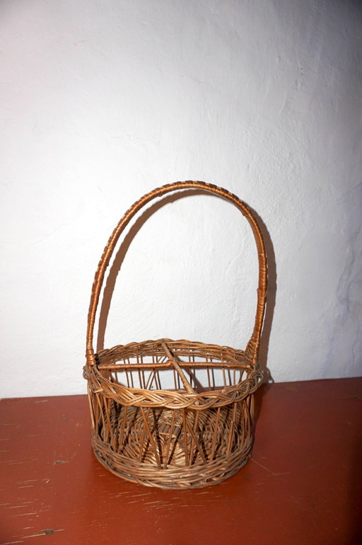 Vintage Wicker Bottle Holder Basket * Rustic Woven Basket * Farmhouse Decor * Picnic Basket * Wine Storage * Cottagecore Storage