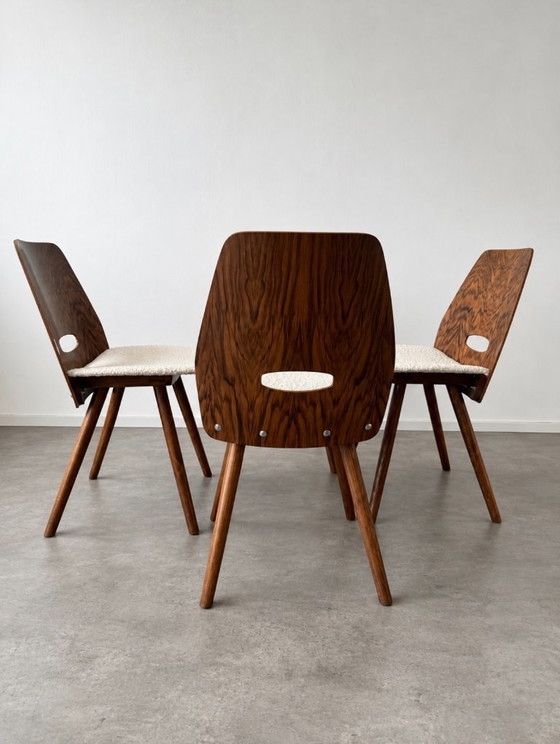 Set aus 4 Mid-Century TATRA Esszimmerstühlen – Stoff, Holz (photo 7 of 7)