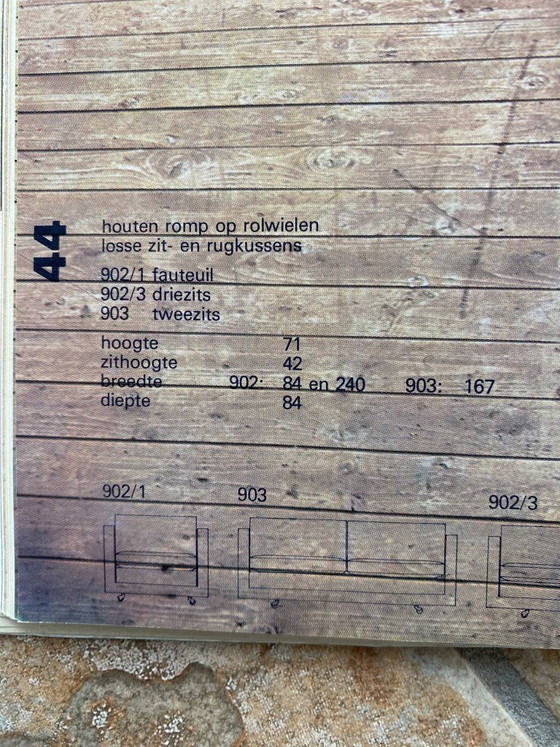 Image 1 of Artifort 3 Zitsbank model 902/3