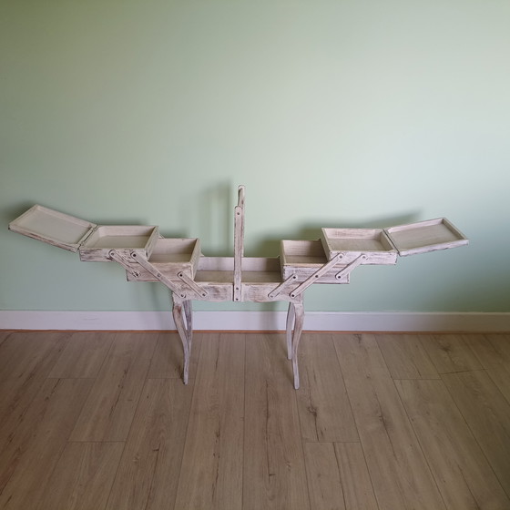 Image 1 of Unieke XXL Vintage Harmonica Naaikist – Whitewash – 153 cm spanwijdte