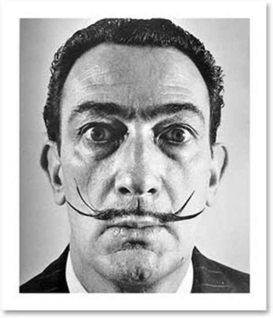 Image 1 of Scultura surrealista di Salvador Dalí | Bambola d'arte di design | Oggetto d'arredo d'arte surrealista