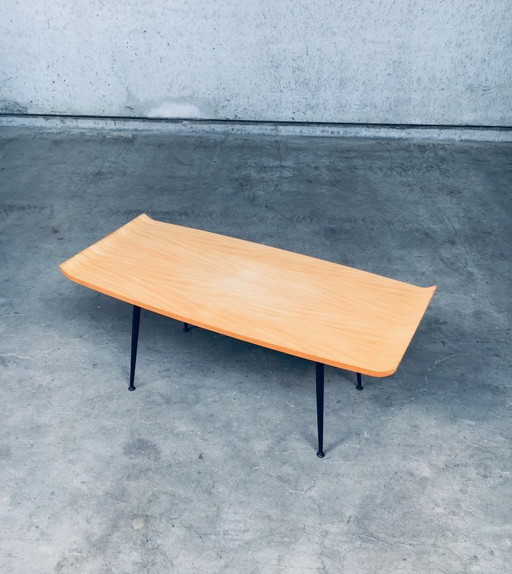 Table basse de design moderne du milieu du siècle, années 1950, Belgique