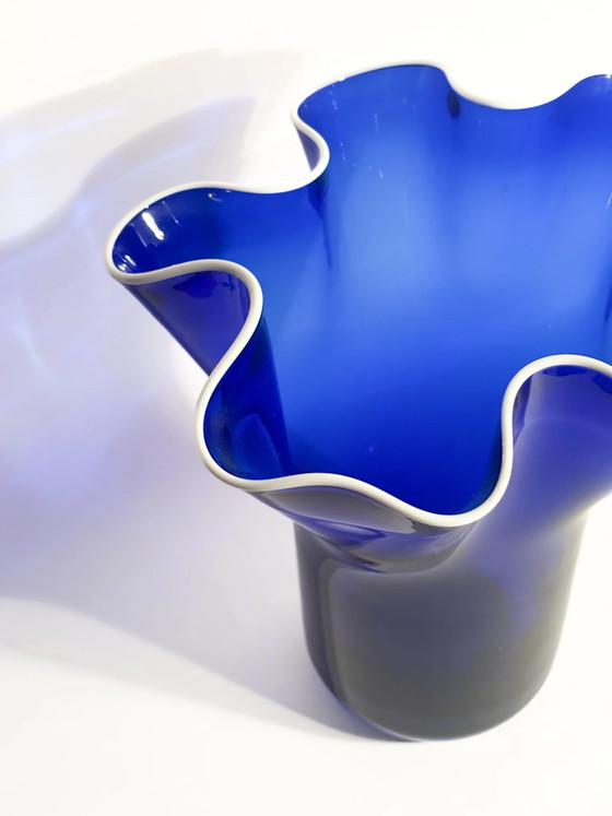 1980s Blue and White Murano Glass Handkerchief Vase (photo 15 of 16)