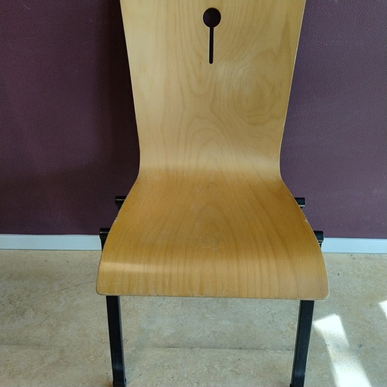 Image 1 of Bellissima sedia da mensa (25 pezzi) - Base in legno/metallo - Impilabile