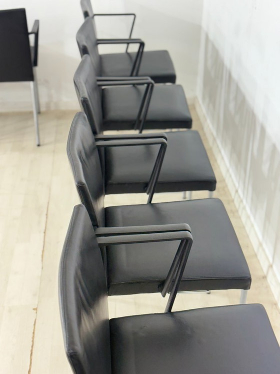 Image 1 of 8 elegante design vergaderstoelen in zwart leer