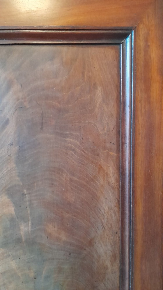 Image 1 of Mobile per riporre oggetti d'antiquariato