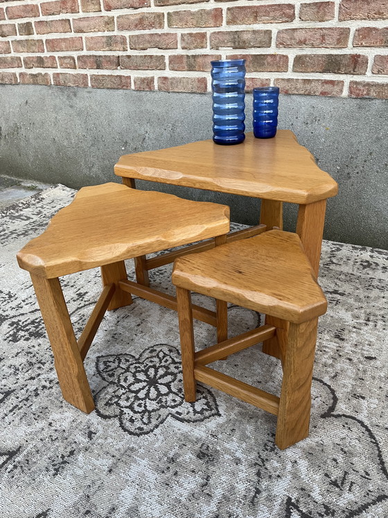 Image 1 of Mini set de tables gigognes en chêne clair vintage brutaliste