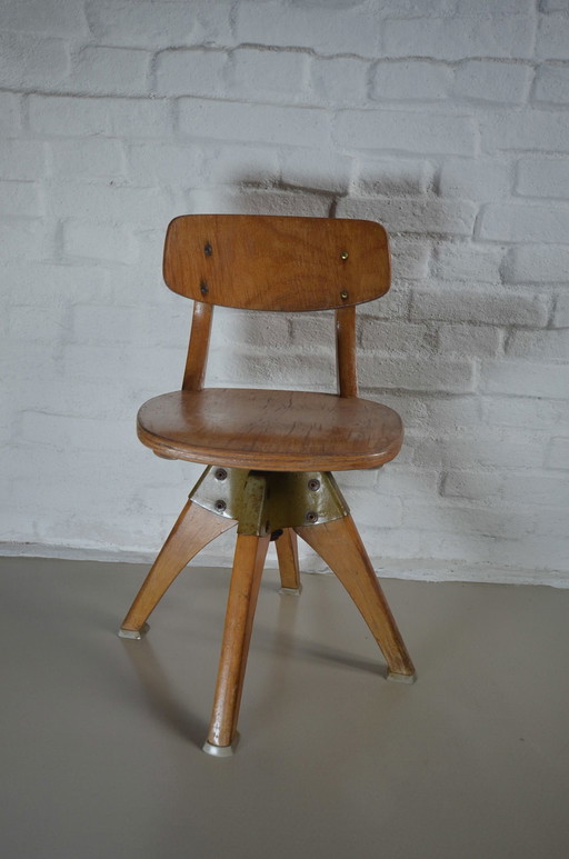Silla giratoria para niños Casala 1961