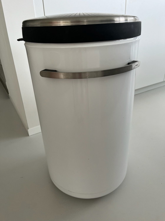 Vipp 441 Wäschekorb Weiß, Dekorative Objekte, Gummi, Stoff, Schwarz (Foto 3 von 8)