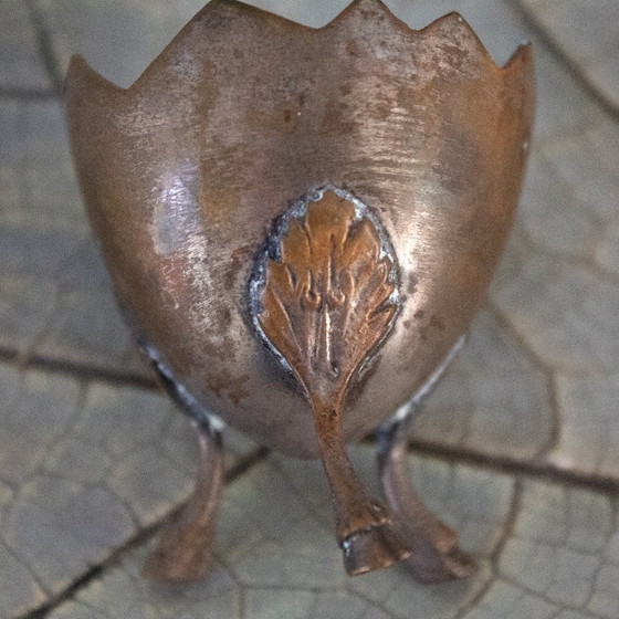 Coquetier ancien français en laiton à trois pieds à sabots fendus – Objets déco, Brass (photo 6 of 8)