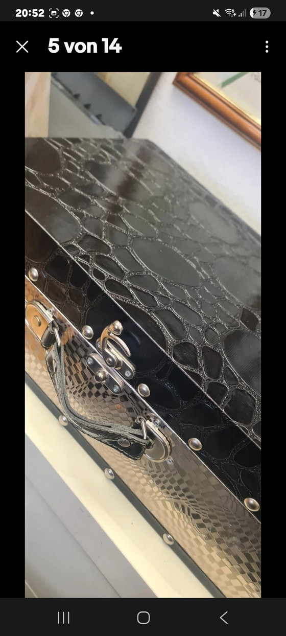 Image 1 of Collezione di oltre 900 cucchiai souvenir antichi con valigia