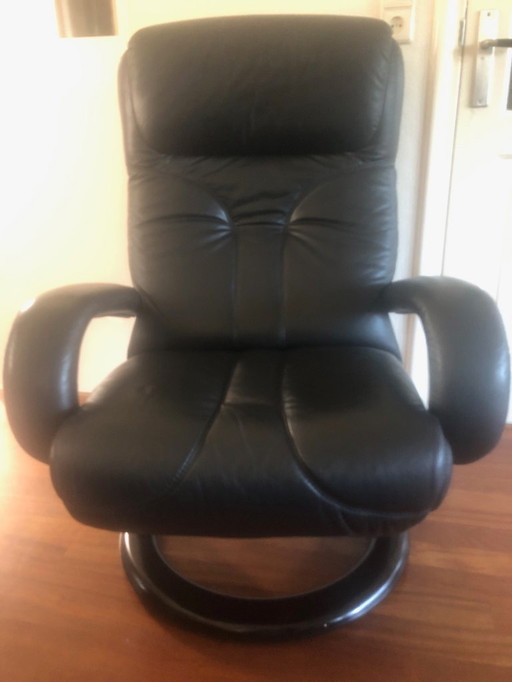 Ergonomic Recliner