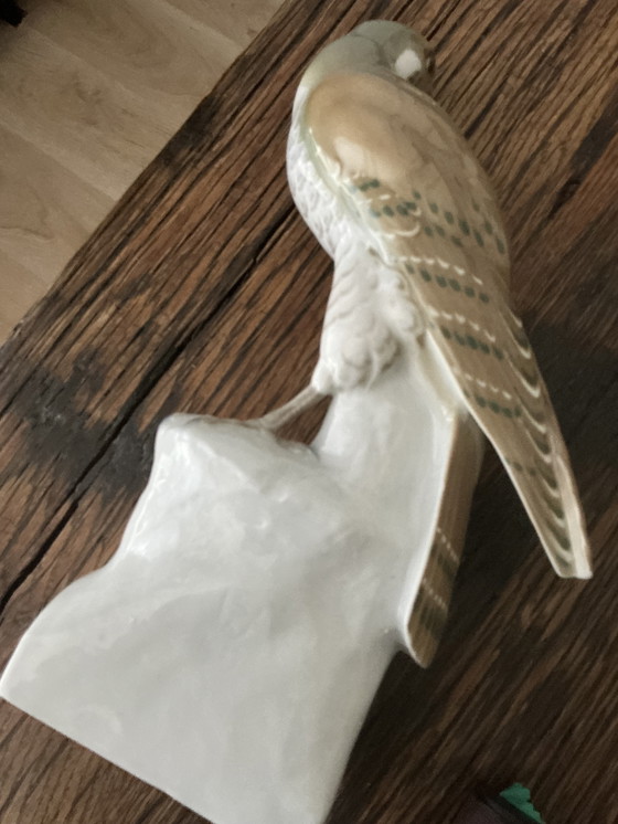 Image 1 of Falcon / sparrowhawk with mark and name Meise <<? Perfect figurine