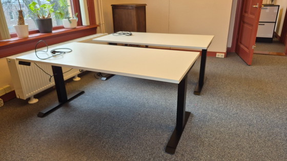 Image 1 of Two sit-stand desks, electrically adjustable, 2-motor, Bosch