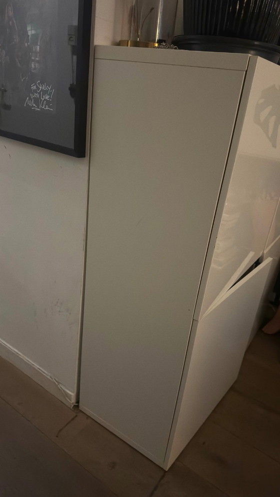 Image 1 of Ikea Vintage Besta kast met 4 deurs glanzend 
