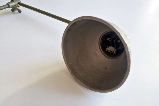 Image 1 of Lampada industriale vintage – militare ungherese – design industriale