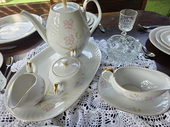 Image 1 of Beautiful pre-war 1918-1945 Arzberg 12-person coffee/dinner service
