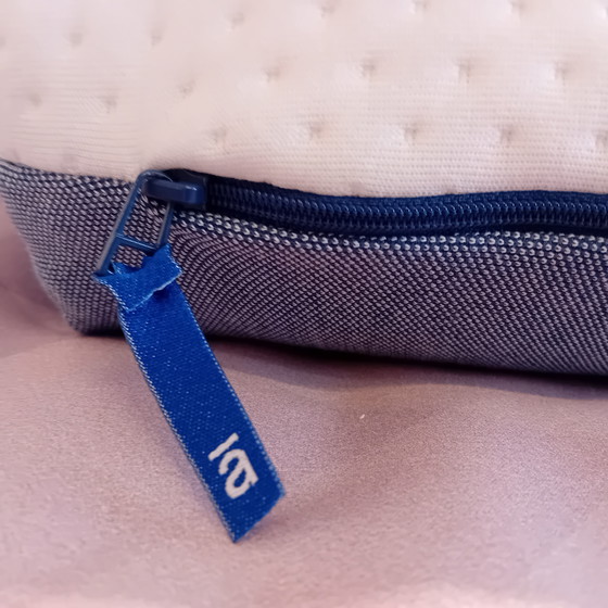 Image 1 of Cloud 10 cm Auping Kissen