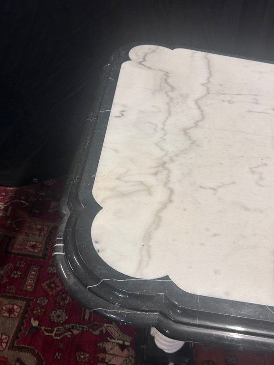 Image 1 of Black and white Hollywood marble table, Regency seventies