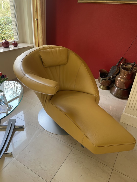 Image 1 of Poltroncina girevole Leolux Parabolica