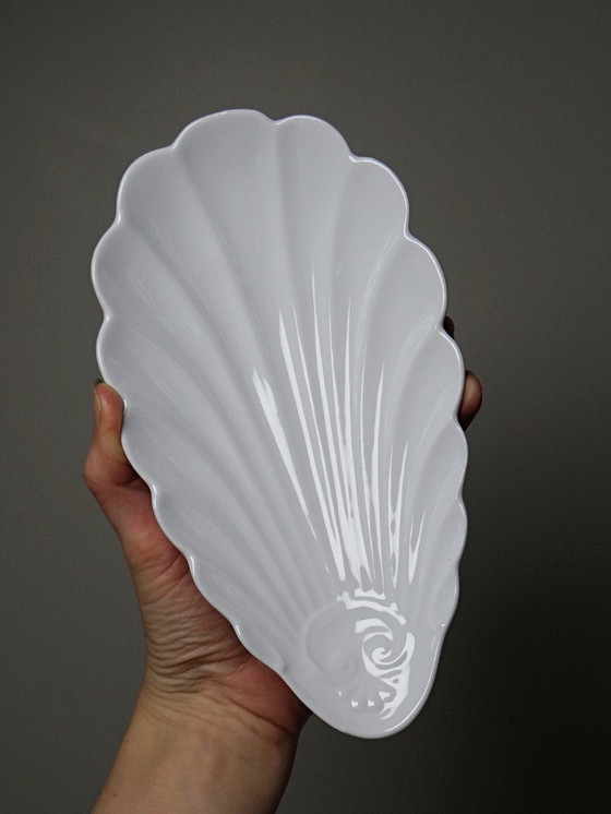 Image 1 of 4 piatti vintage in porcellana bianca di Limoges in stile rococò con conchiglie