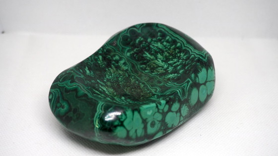 Image 1 of Vintage ashtray/trinket dish in polished natural malachite, circa 1970