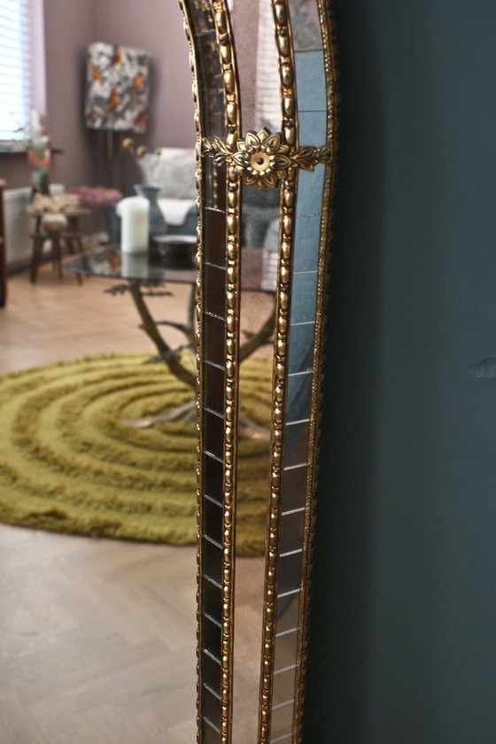 Image 1 of Grand miroir en mosaïque vénitienne