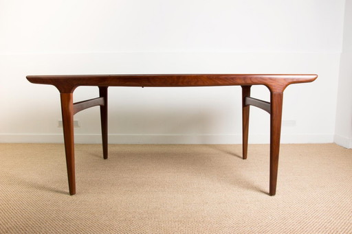 Large extendable Danish teak dining table 1960 by Johannes Andersen for Uldum Mobelfabrik.