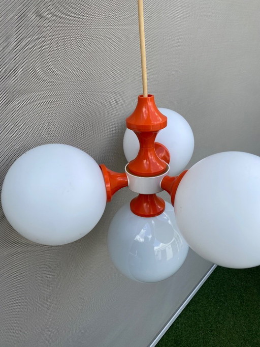 Space age pendant lamp, Richard Essig