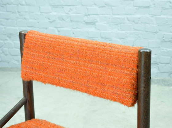 Set aus 4 Esszimmerstühlen aus Wengé-Holz mit orangefarbenem Bouclé-Stoffbezug. Niederlande, 1960er Jahre. (photo 10 of 13)