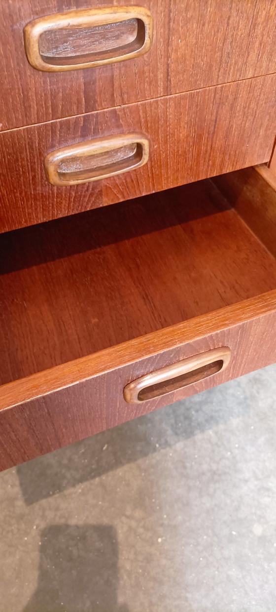 Image 1 of Deens vintage bureau