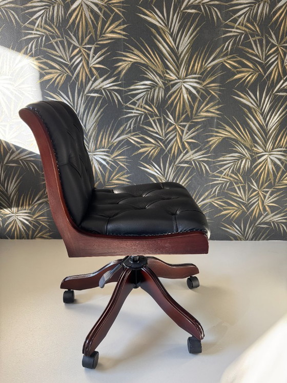 Image 1 of Fauteuil pivotant de style classique/vieil anglais – réglable