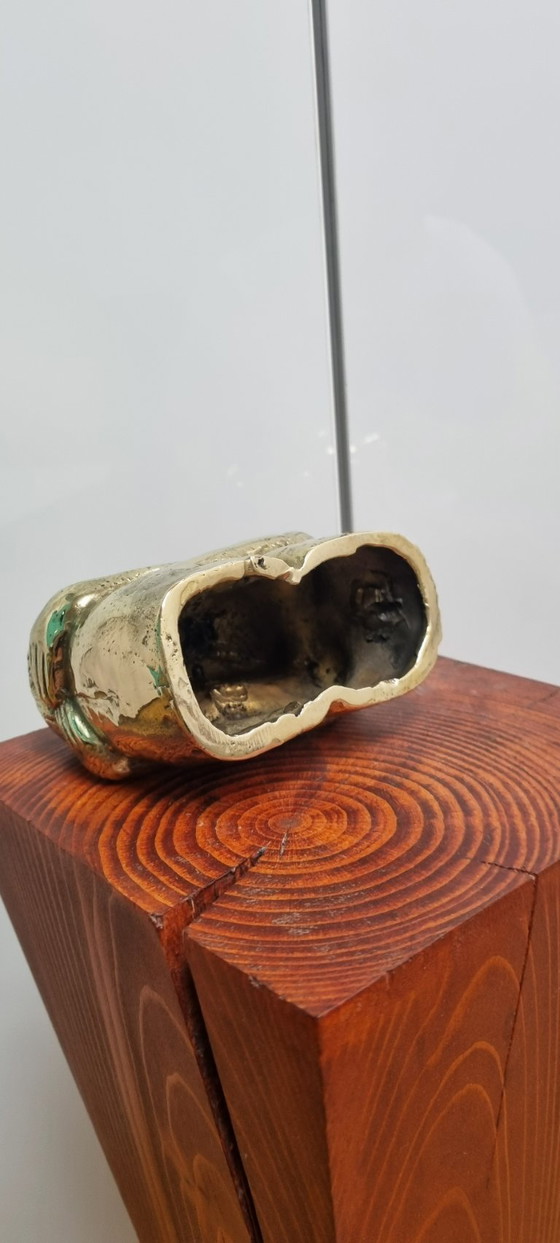 Image 1 of Sculptuur geïnspireerd op Brancusi's De Kus