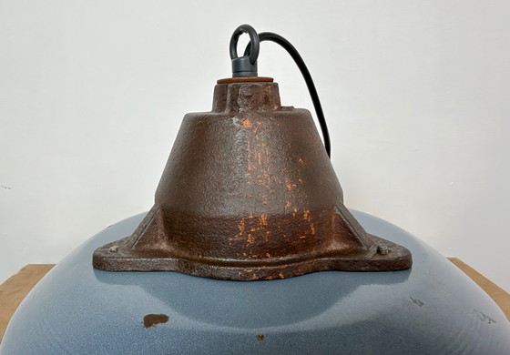 Lampada a sospensione industriale in smalto grigio e ghisa, anni '60 – Szarvasi, Lampade a sospensione (photo 16 of 18)