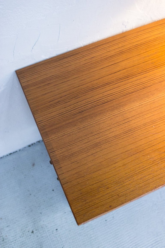 Image 1 of Vintage teakhouten ladekast