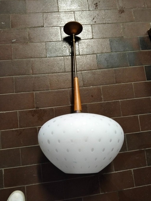Suspension opaline