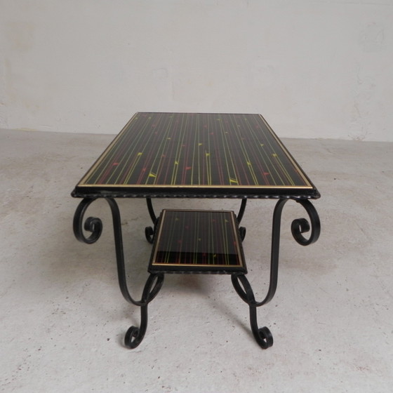 Image 1 of Table basse vintage avec 2 plateaux en verre avec impression des années 50
