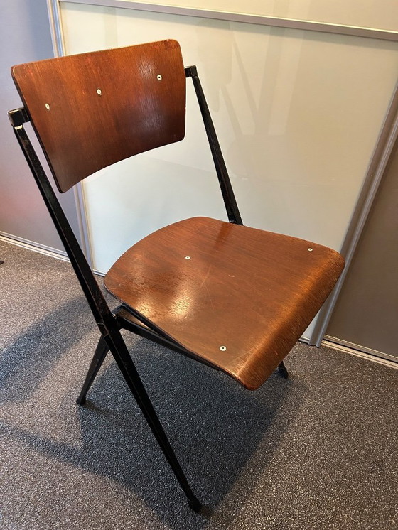 Image 1 of Vintage Ahrend stoel, pyramide. Rietveld