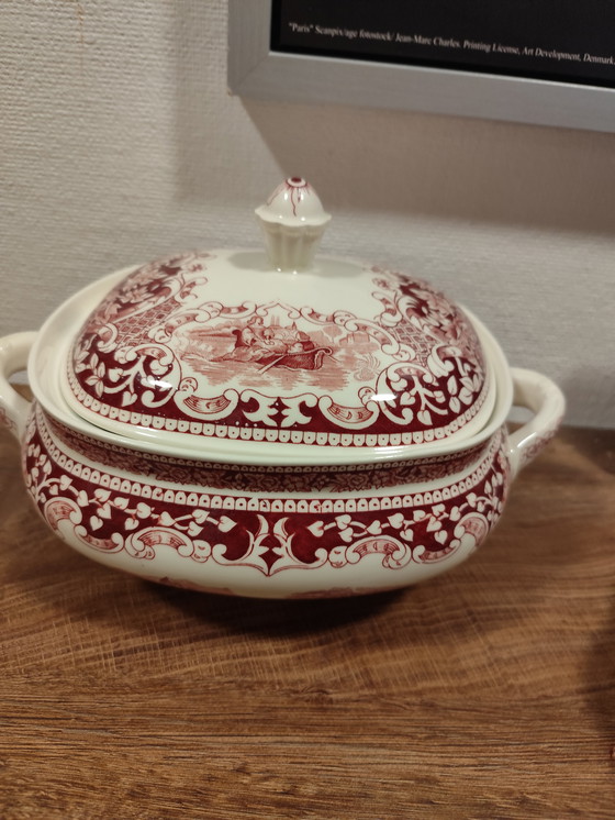 Image 1 of Antieke soepterrine, Old England, Cambridge Royal Swan / Engeland – Rood en wit – Vintage servies