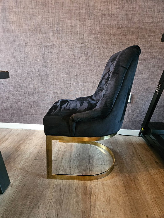 Image 1 of 6 sedie da pranzo Richmond in velluto nero con base dorata