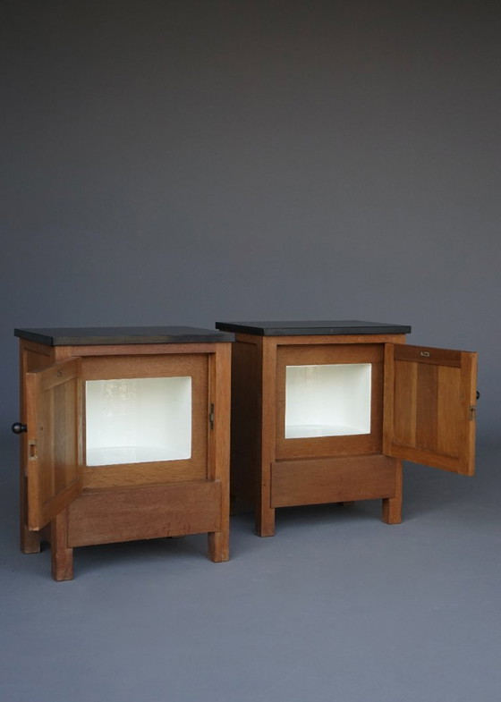 Image 1 of Art Deco eikenhouten nachtkastjes van Henk Wouda voor Pander & Zn., jaren 1920, set van 2