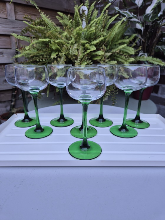 Ensemble de 8 verres à vin Luminarc Vintage à pieds verts – Verres et carafes, Glass (photo 6 of 15)
