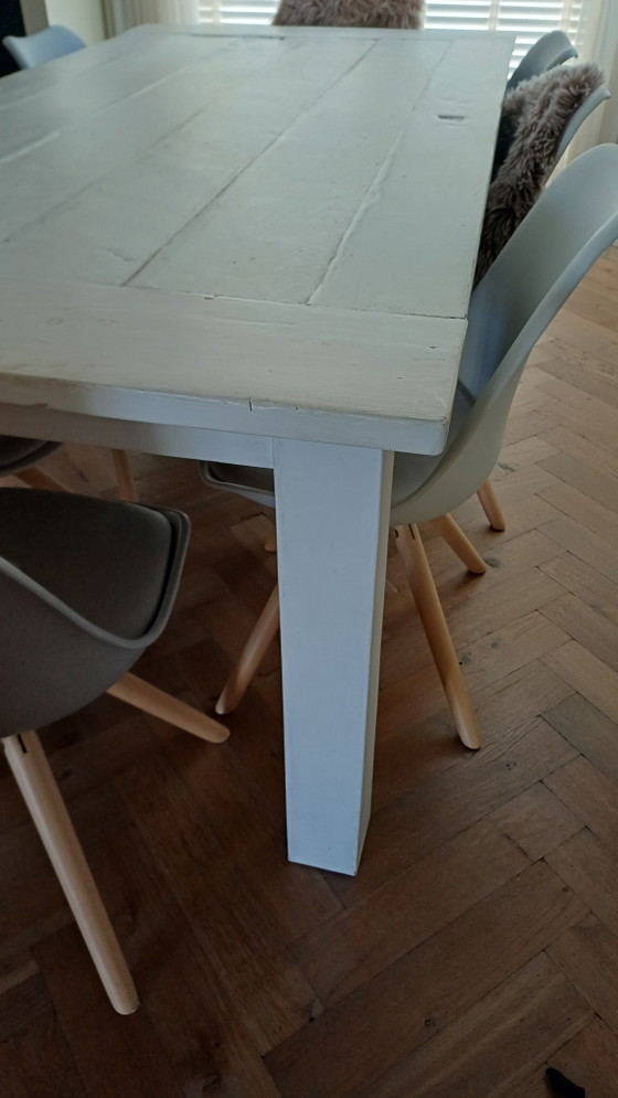 Image 1 of Bel tavolo da pranzo robusto