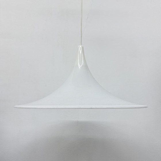 Image 1 of Lampada a sospensione vintage in lucite a forma di tromba, era spaziale anni '70