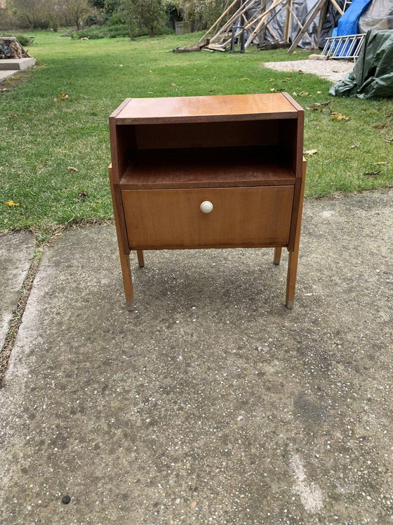 Comodino Mid-Century di Varia, anni '50 – Comodini, Mid Century Modern (photo 5 of 6)